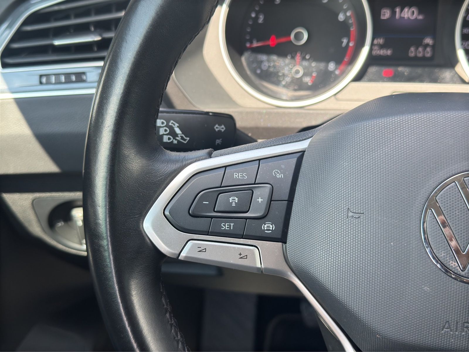 Volkswagen Tiguan 1.5 TSI Life LED NAVI 17 ACC SHZ PDC CLIM foto 19