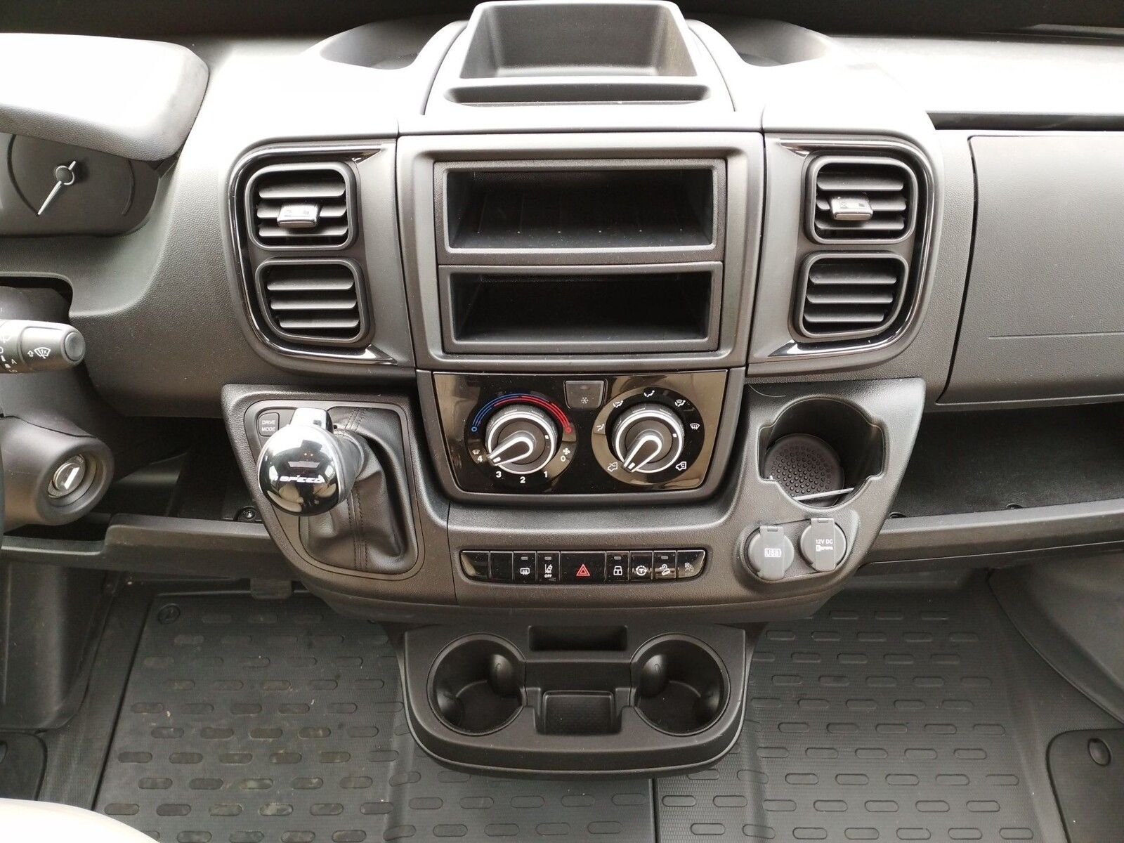 Fahrzeugabbildung Karmann Dexter DE 625 Automatikgetriebe, Alu-Felgen,  TZ