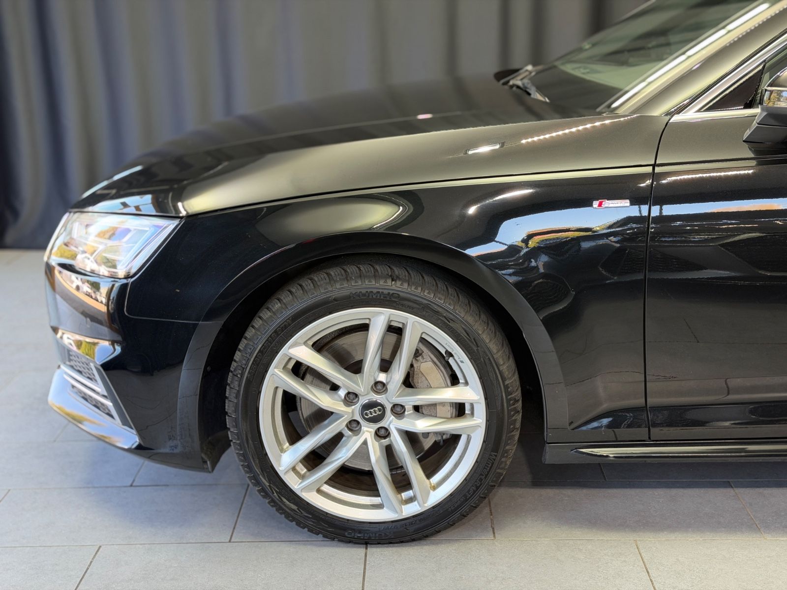 Fahrzeugabbildung Audi A4 Avant quattro sport|3xS-LINE|XENON|NAVI|VOLL