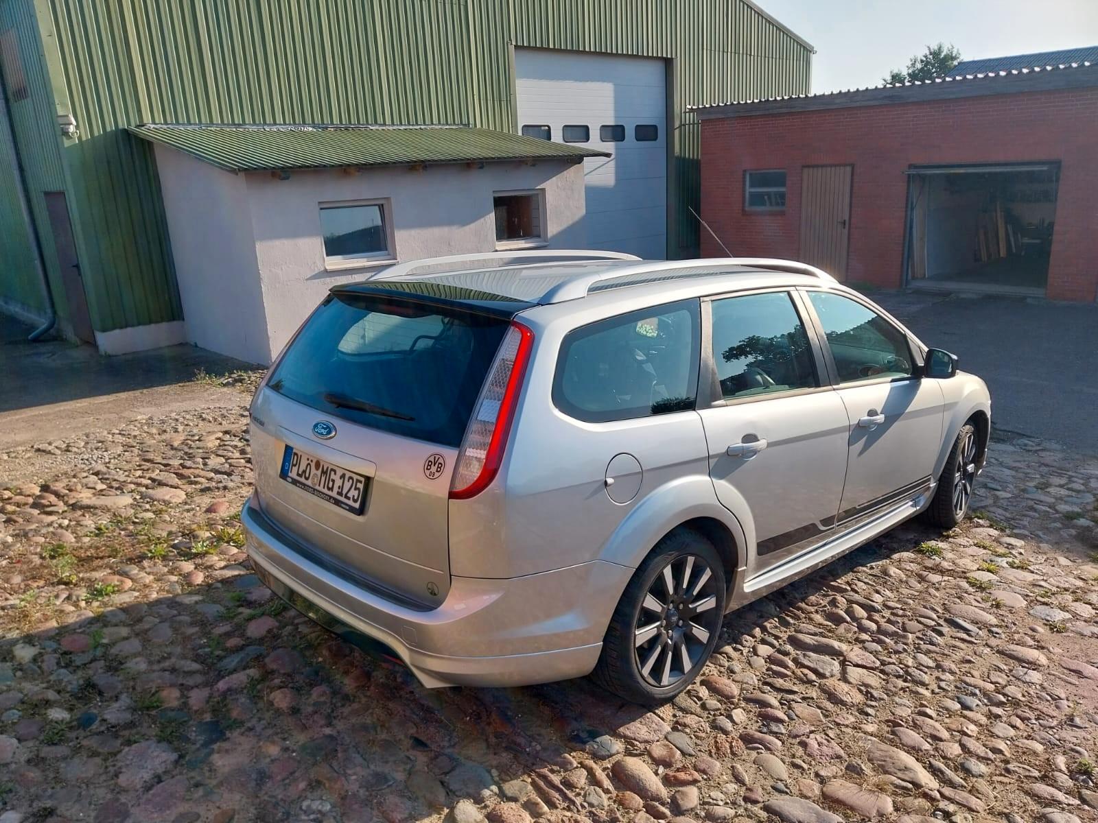 Ford Focus 2011 — photo 6