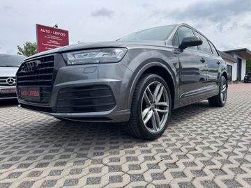 Audi Q7 - 1