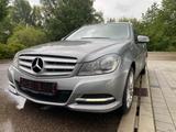 Mercedes-Benz 200 - Mercedes-Benz 200 mit Benzin-Antrieb: Kombi