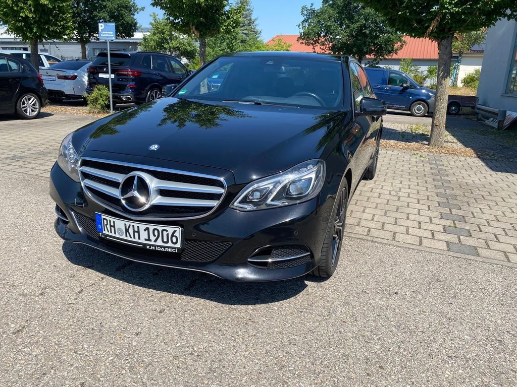 Image of Mercedes-Benz E 350