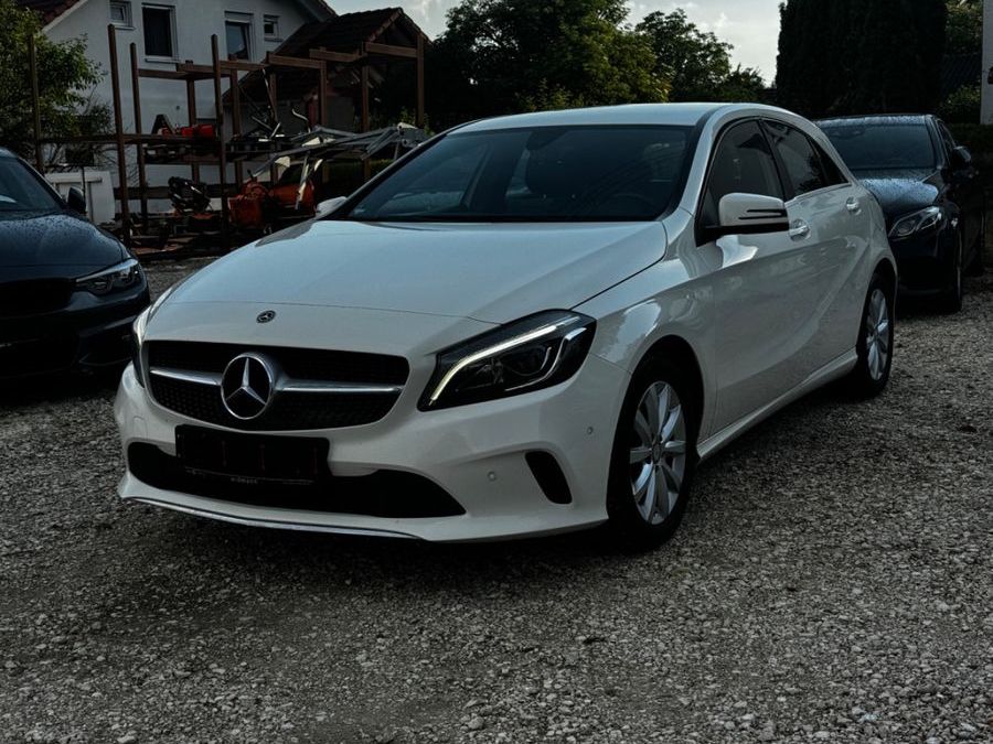 MERCEDES-BENZ A 200 BlueEfficiency *Automatik, Kamera, Leder*