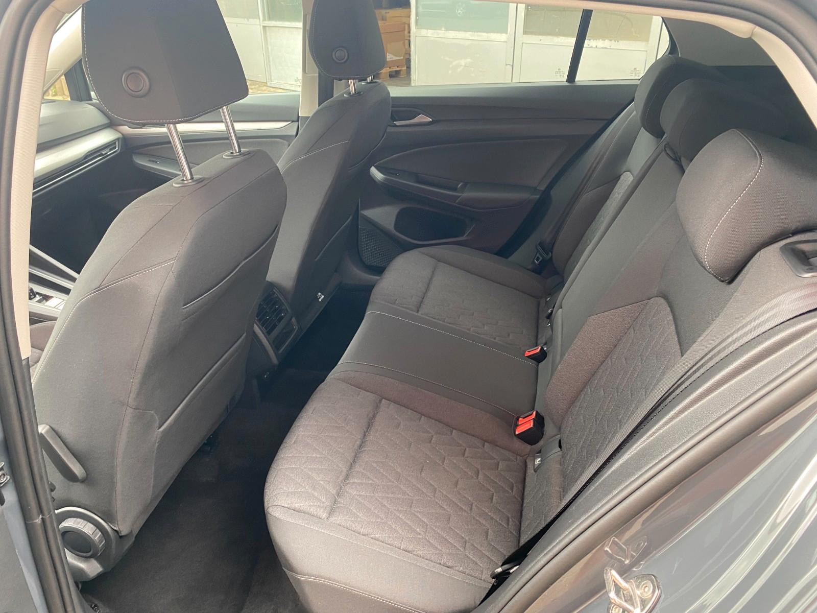 Volkswagen Golf VIII Lim. 1.5 eTSI/Life/ACC/PDC/Automatik, миниатюра 10