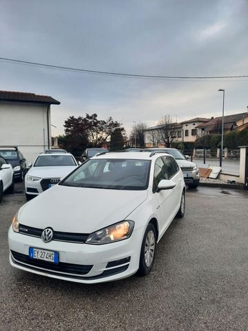 Volkswagen Golf Variant 1.4 TGI OK NEOPATENTATI