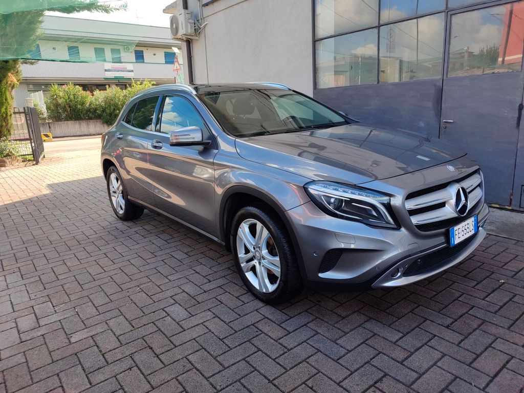 Image of Mercedes-Benz GLA 200
