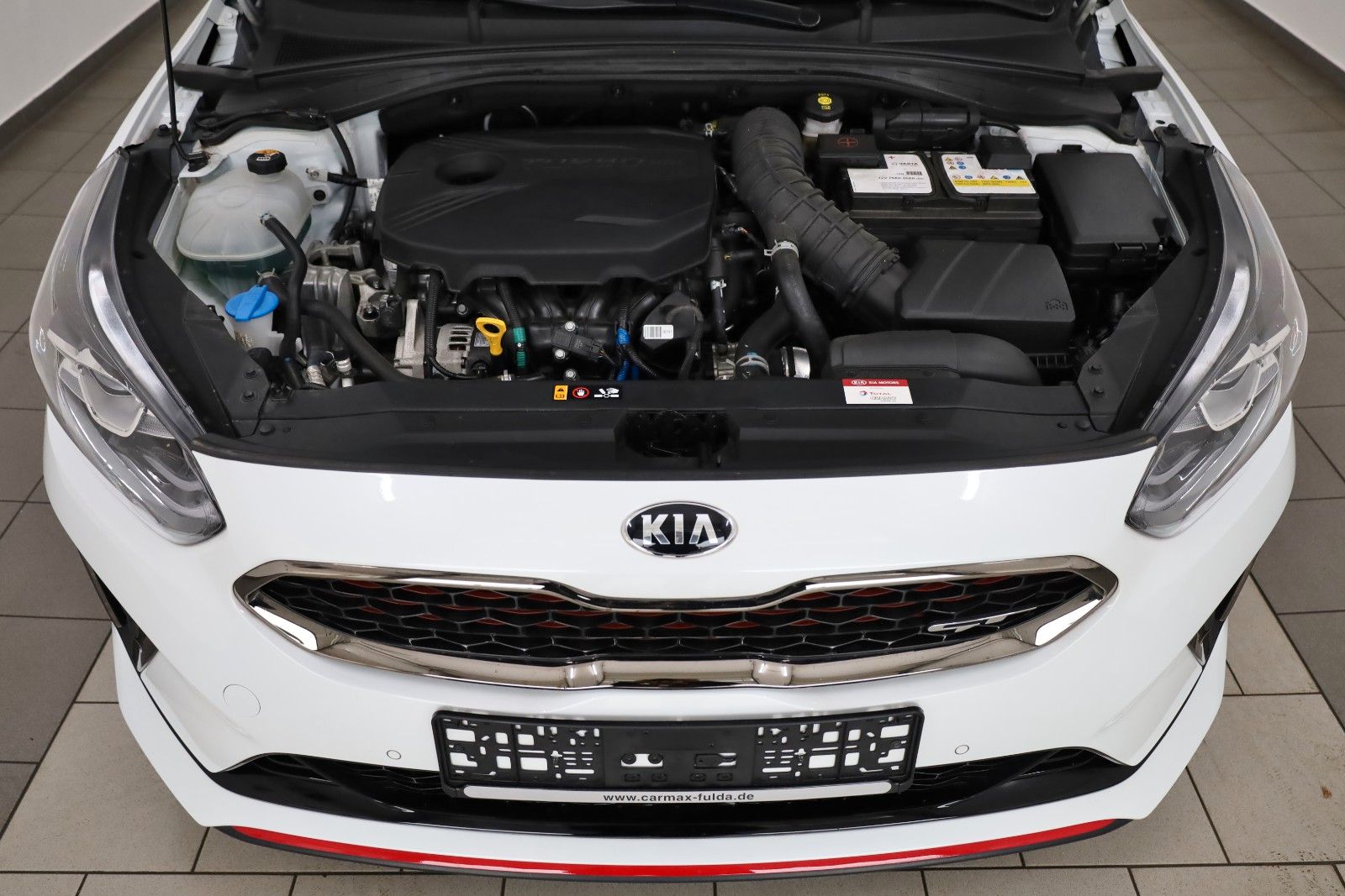 Fahrzeugabbildung Kia cee'd / Ceed GT, T.Leder,Navi,LED,SH,JBL +WR