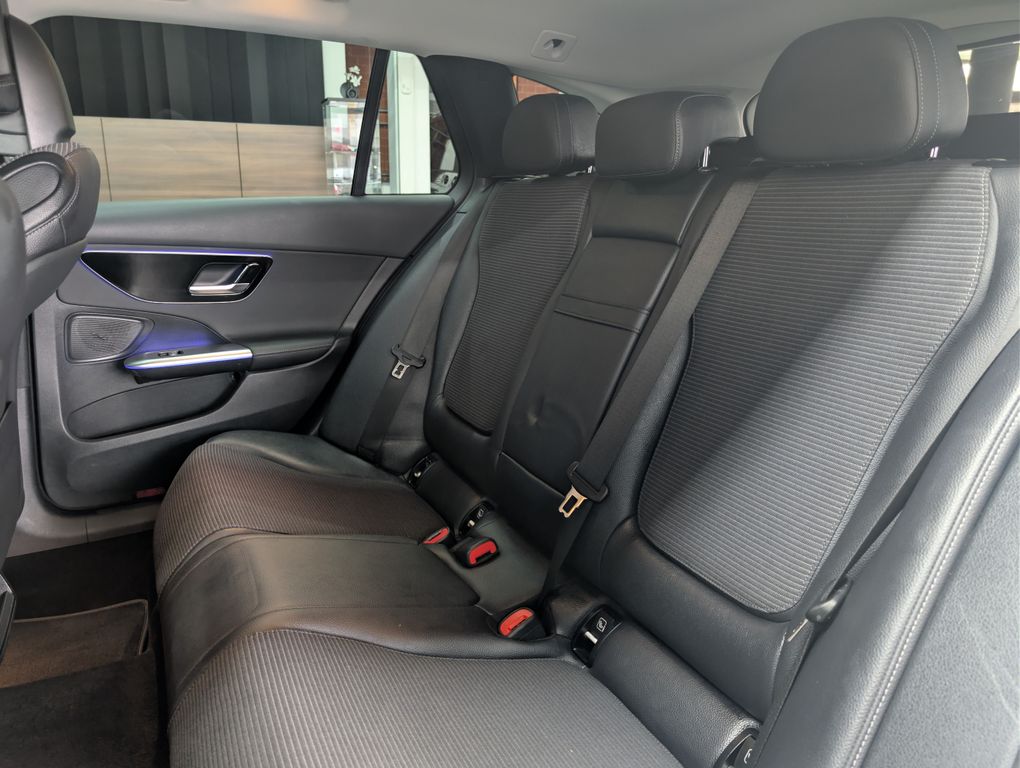 MERCEDES-BENZ C-Class 2024