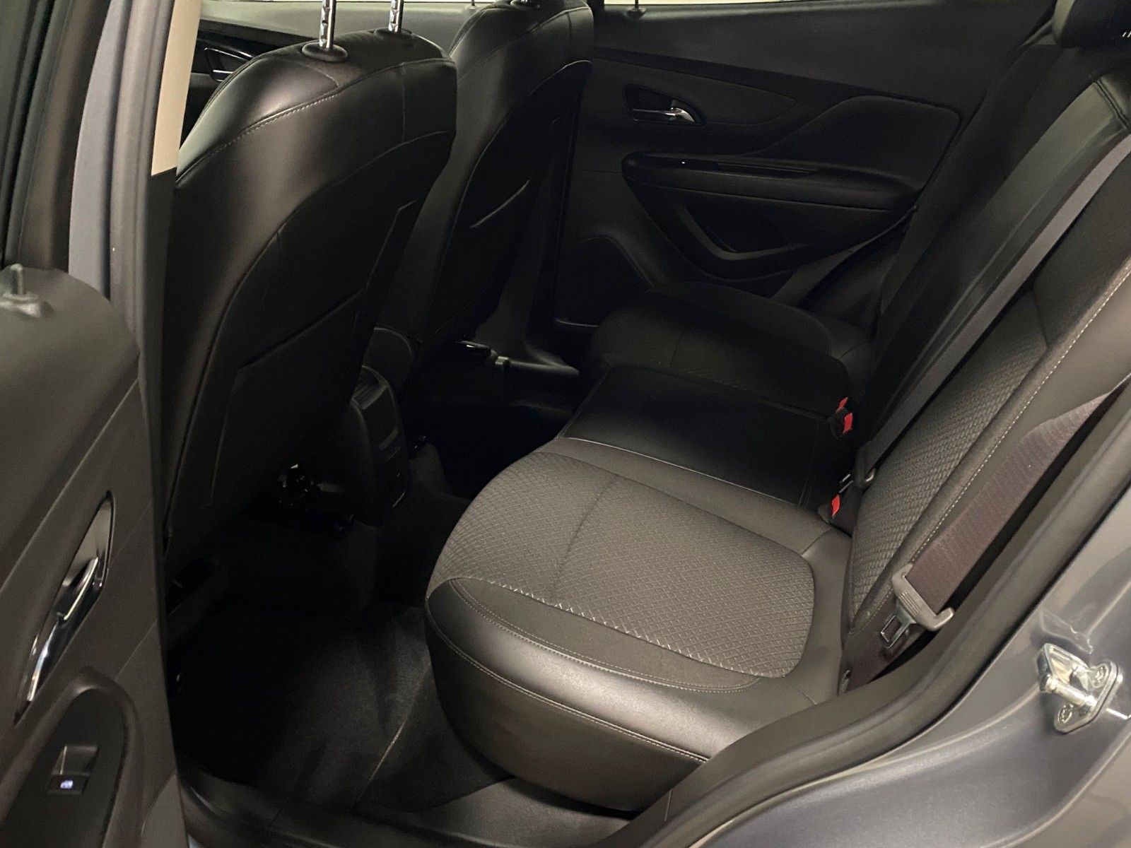 Fahrzeugabbildung Opel Mokka X 1.4 ECOTEC Turbo 120 Jahre+NAVI+LED+AHK+