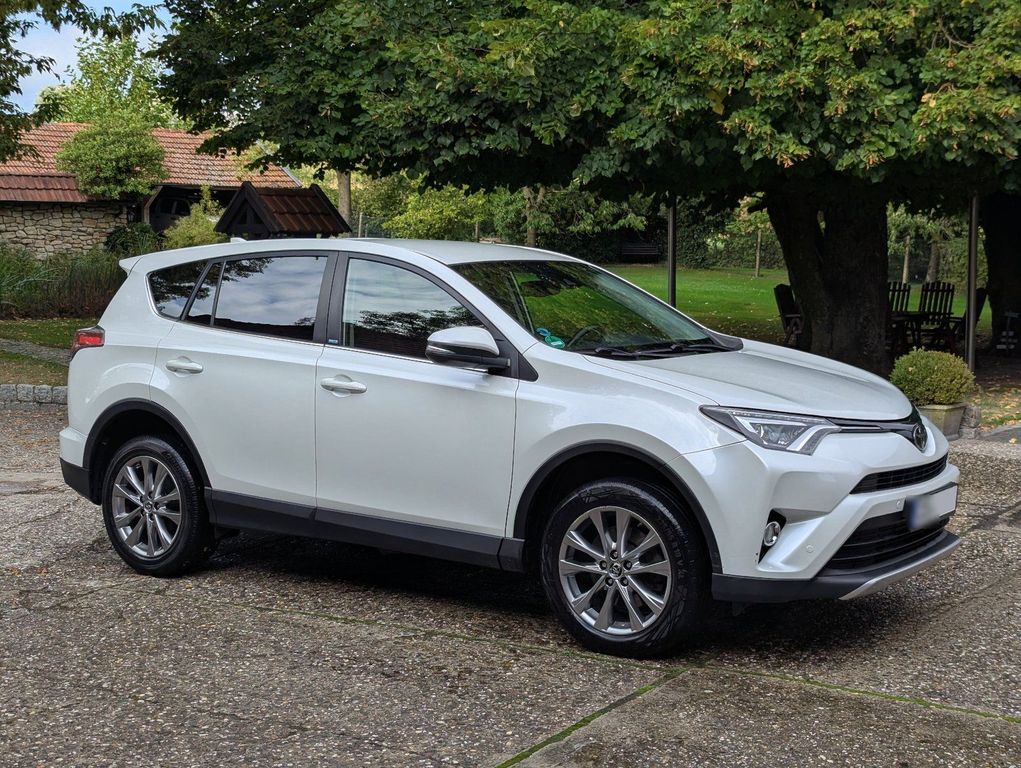 Image of Toyota RAV 4