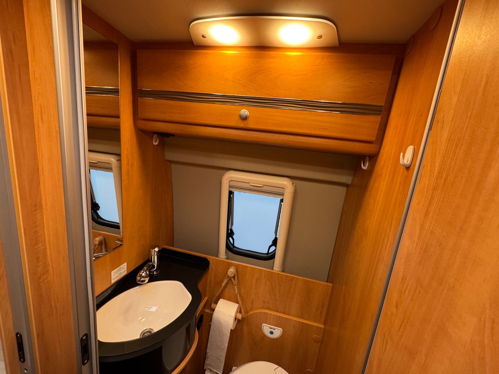 Fahrzeugabbildung Pössl Roadstar 640 DK DACHKLIMA AHK NAVI KAMERA LED 1H