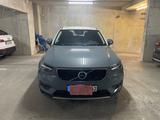 Volvo XC40 D4 AWD Momentum Pro Geartronic Momentum Pro - Volvo in Stuttgart