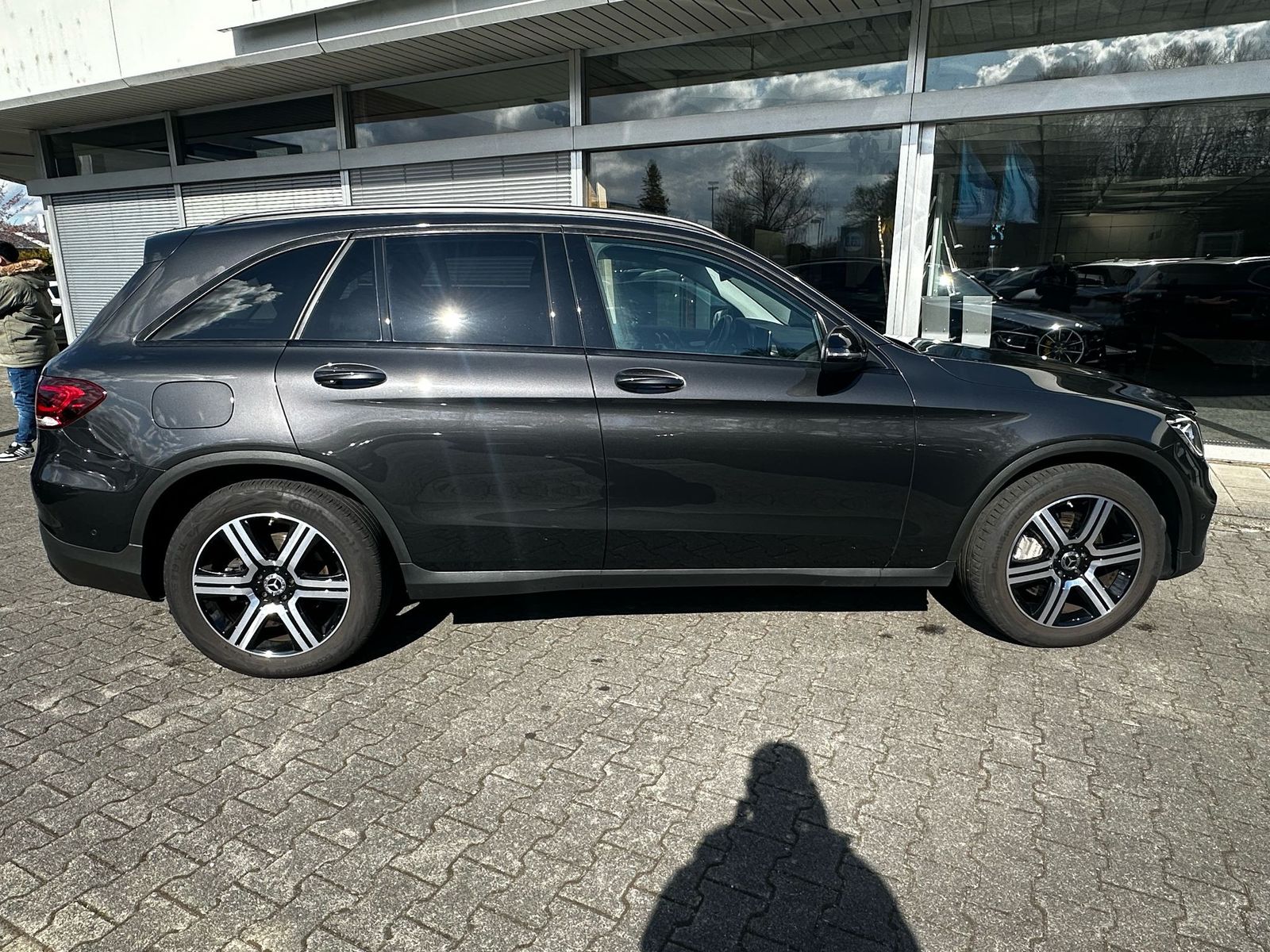Fahrzeugabbildung Mercedes-Benz GLC 220d 4M Exclus NIGHT+NAVI+LED+KAM+BURMES+AHK