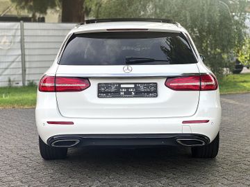 Mercedes E 220 - 9