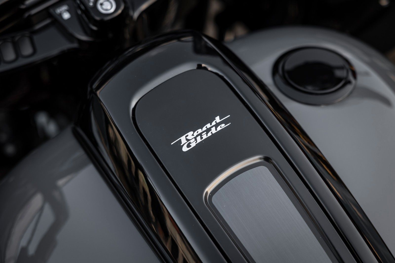 Fahrzeugabbildung Harley-Davidson FLTRXST Road Glide ST - Kesstech -