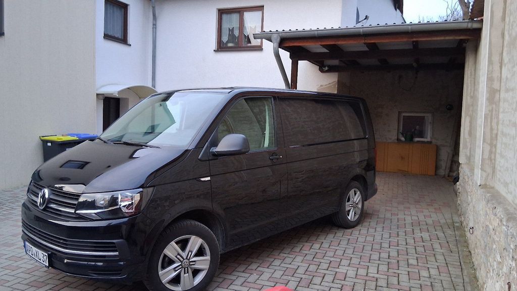 Image of Volkswagen T5 Transporter