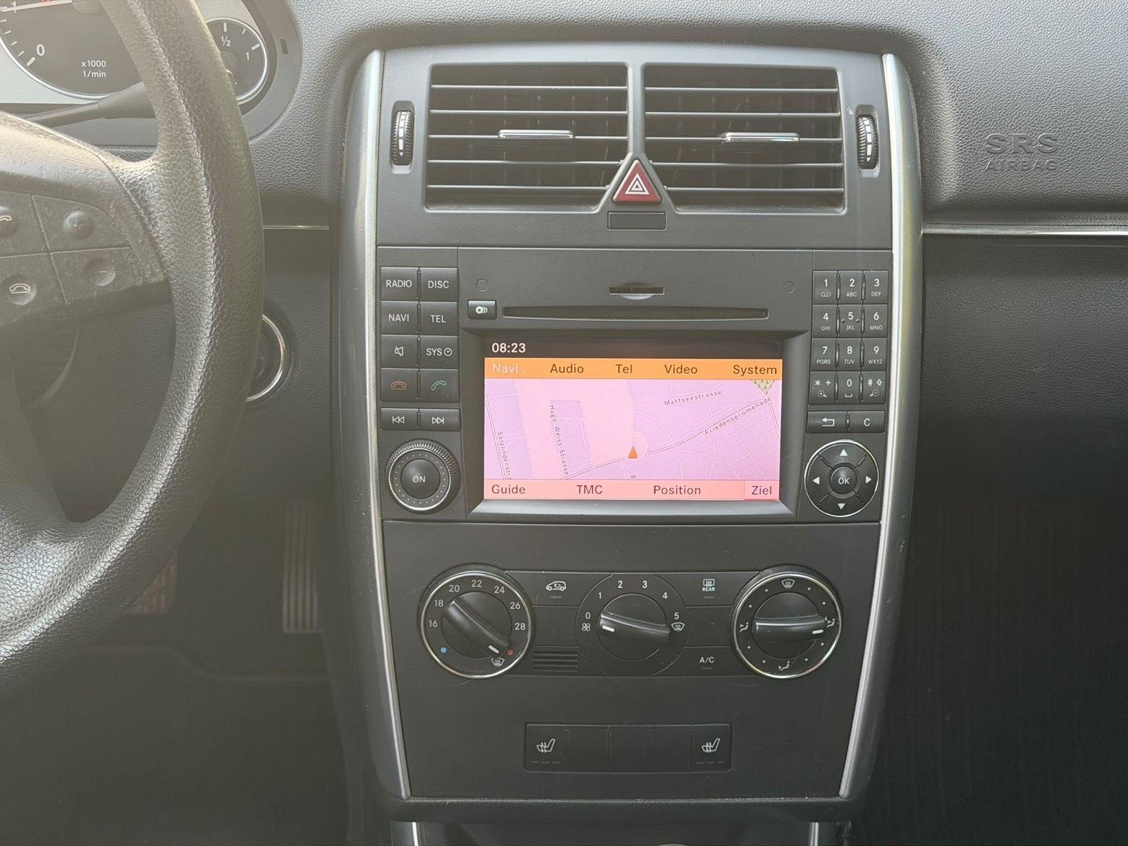 Mercedes-Benz B170 2008 — photo 11