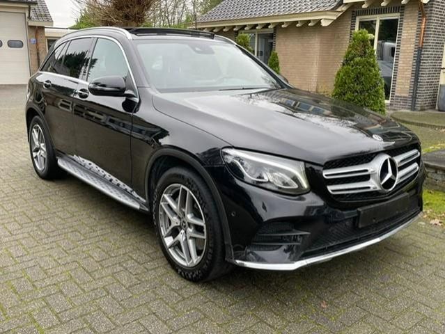 Mercedes-Benz GLC 250 250d 4MATIC AMG LINE PANO LED COMAND