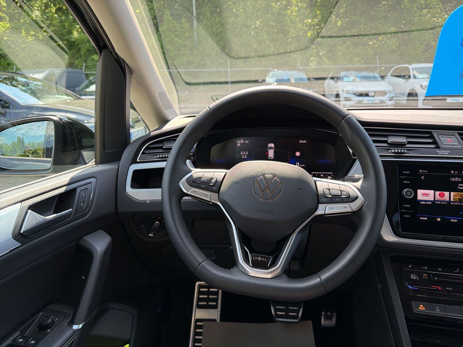 Touran R-Line TSi DSG 7S Navi LED Kamera