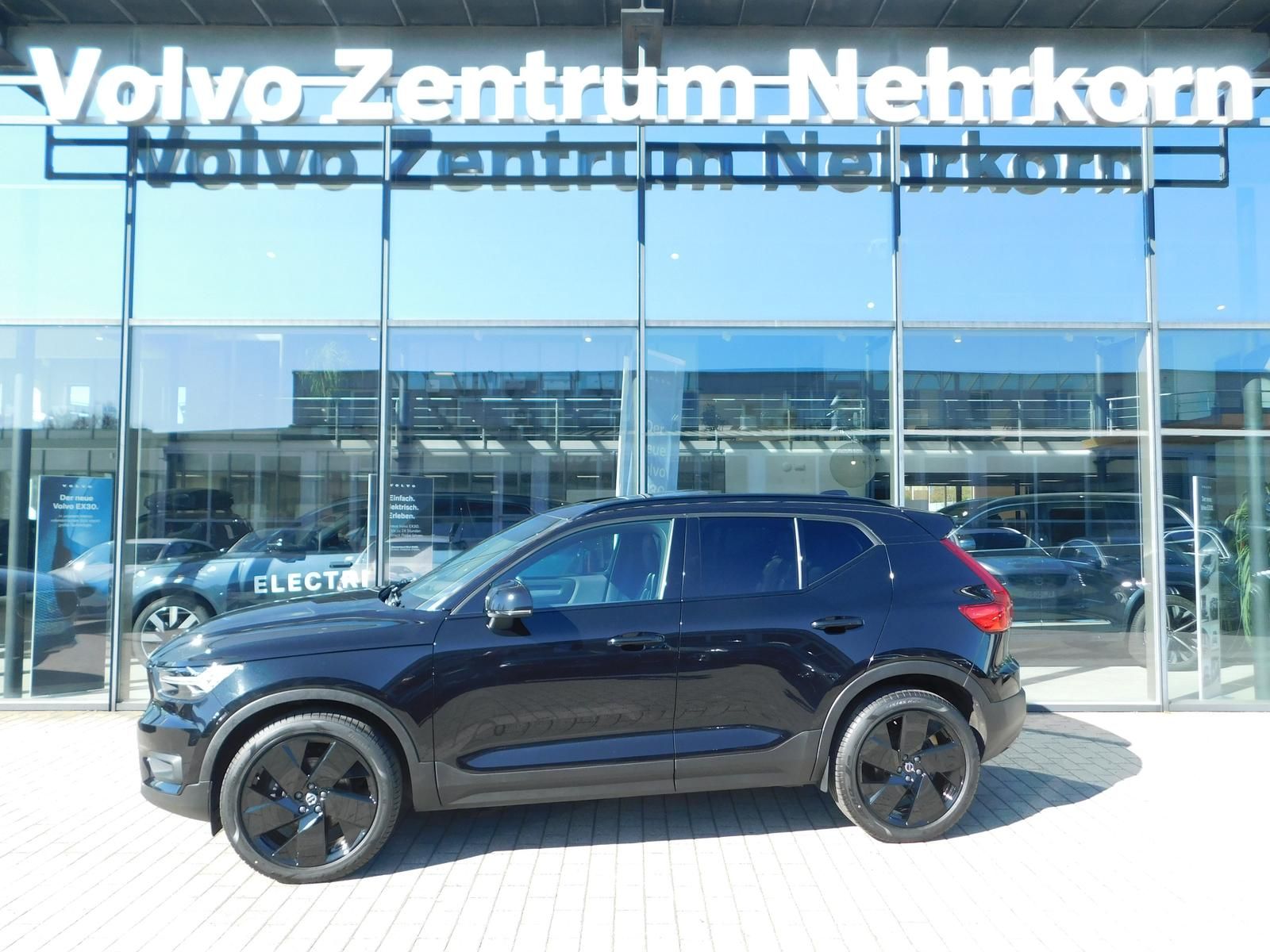 Fahrzeugabbildung Volvo XC40 B5 AWD R-Design