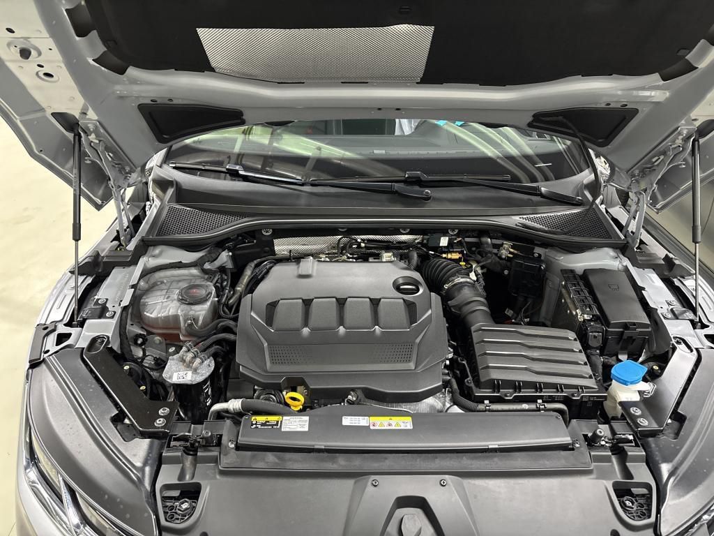 Volkswagen Arteon R-Line 2.0 TDI SCR 147kW 7-Gang DSG 4 Tür