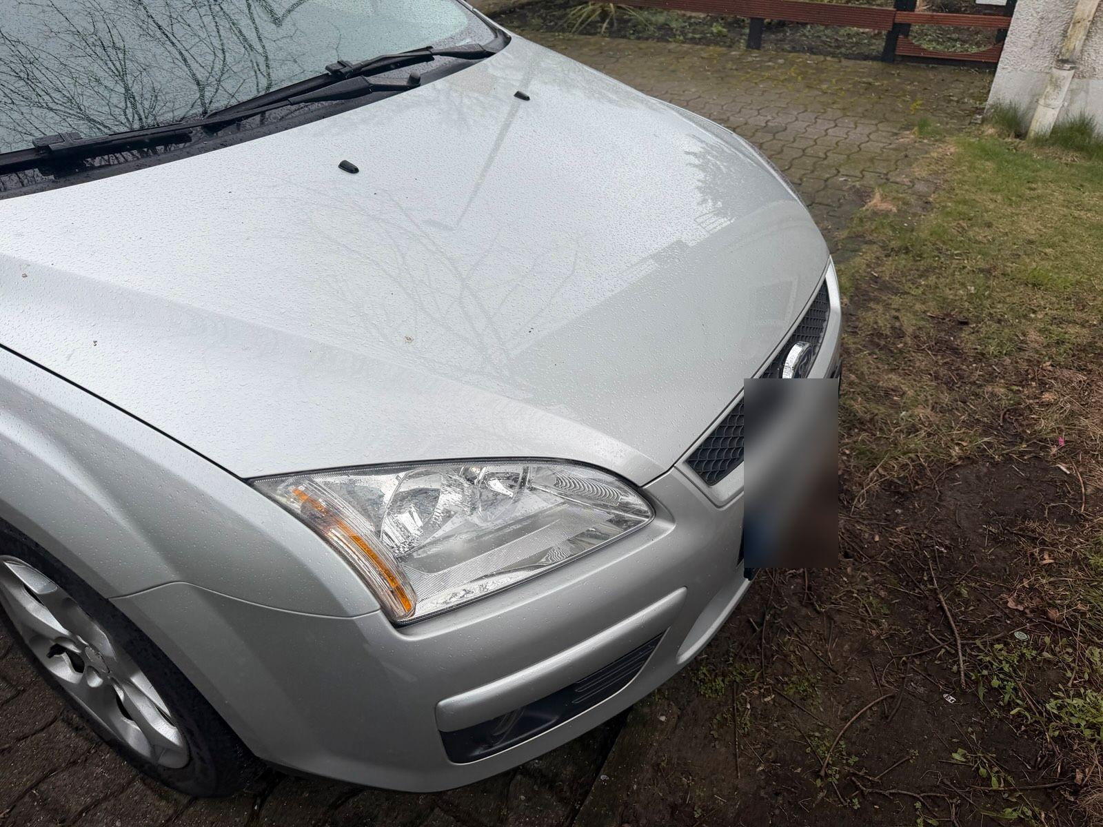 Ford Focus 2008 — rear view