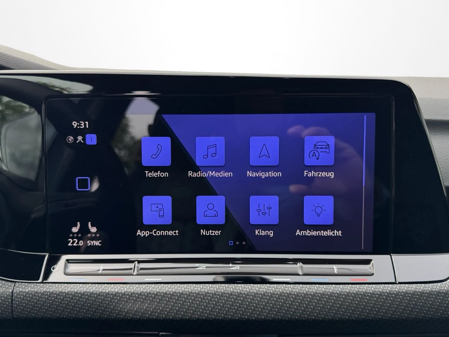 Golf VIII 1.5 eTSI DSG R-LINE *LED+*KAMERA*