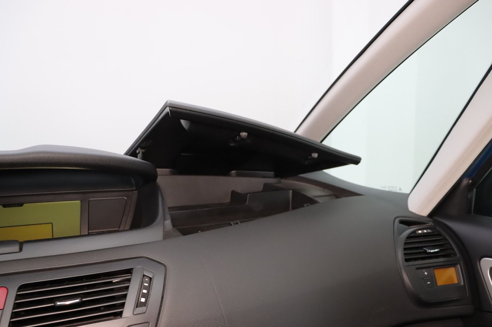 Fahrzeugabbildung Citroën C4 Picasso 1.8 16V Tendance aus 1. Hand