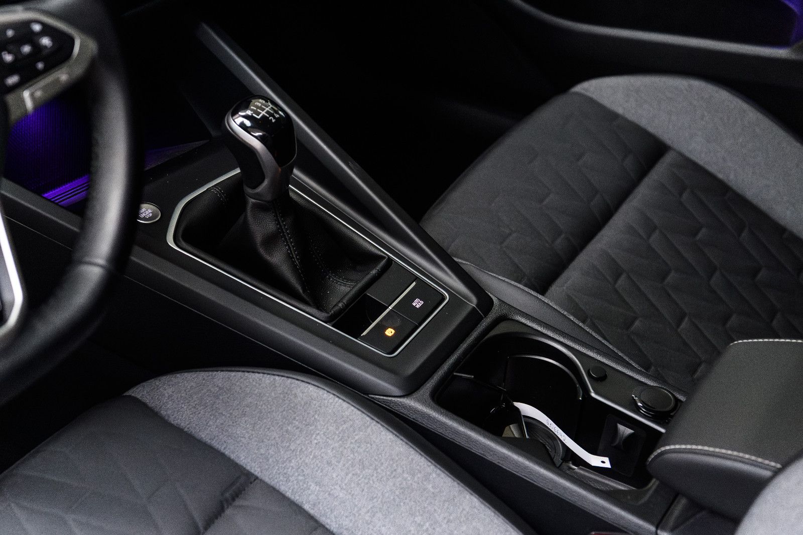 Fahrzeugabbildung Volkswagen Golf VIII Goal 1.5 TSI LED+APP+ACC+PDC+5 J.GAR.