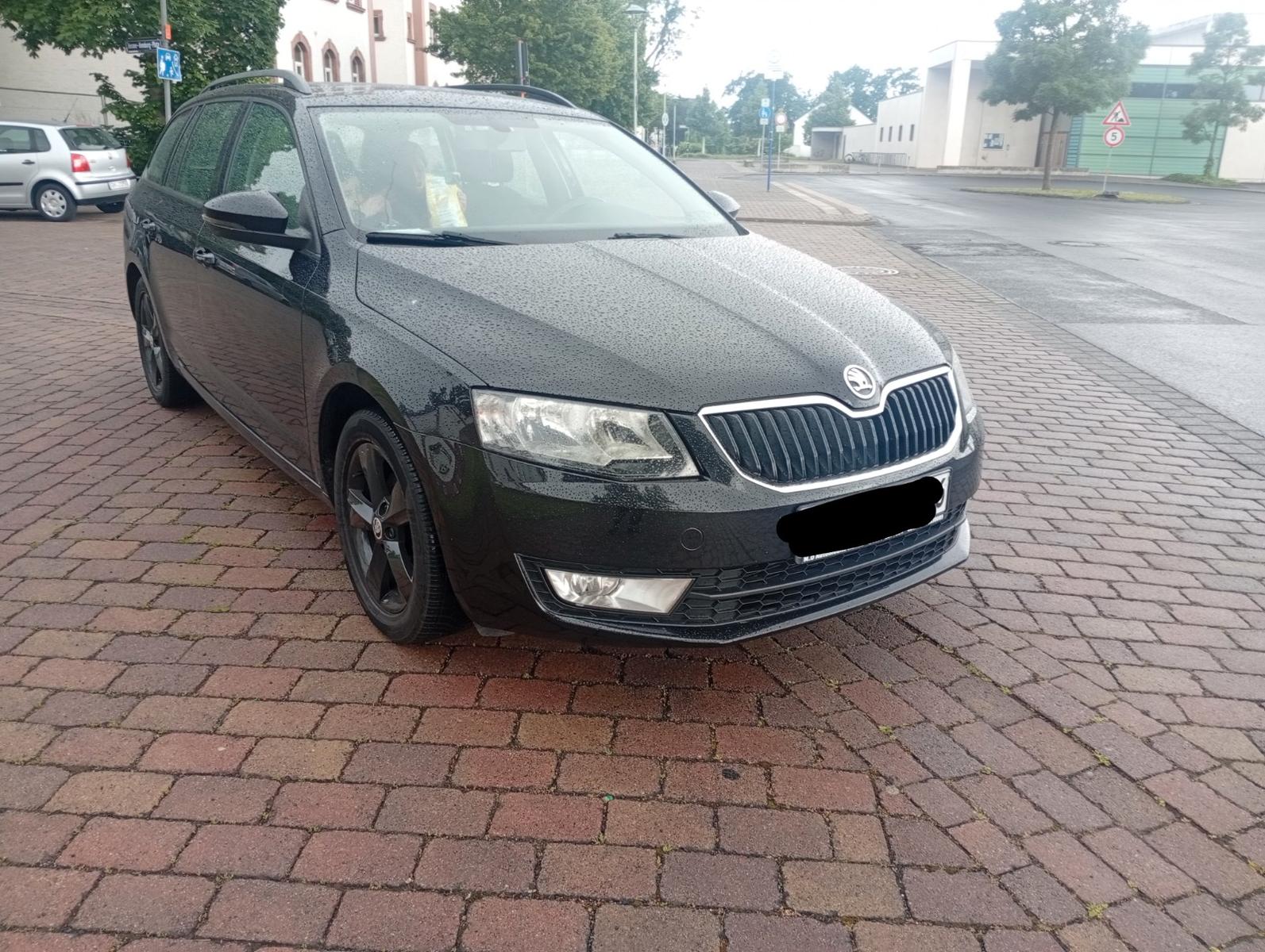 Skoda Octavia Combi Ambition KLIMA AHK PDC