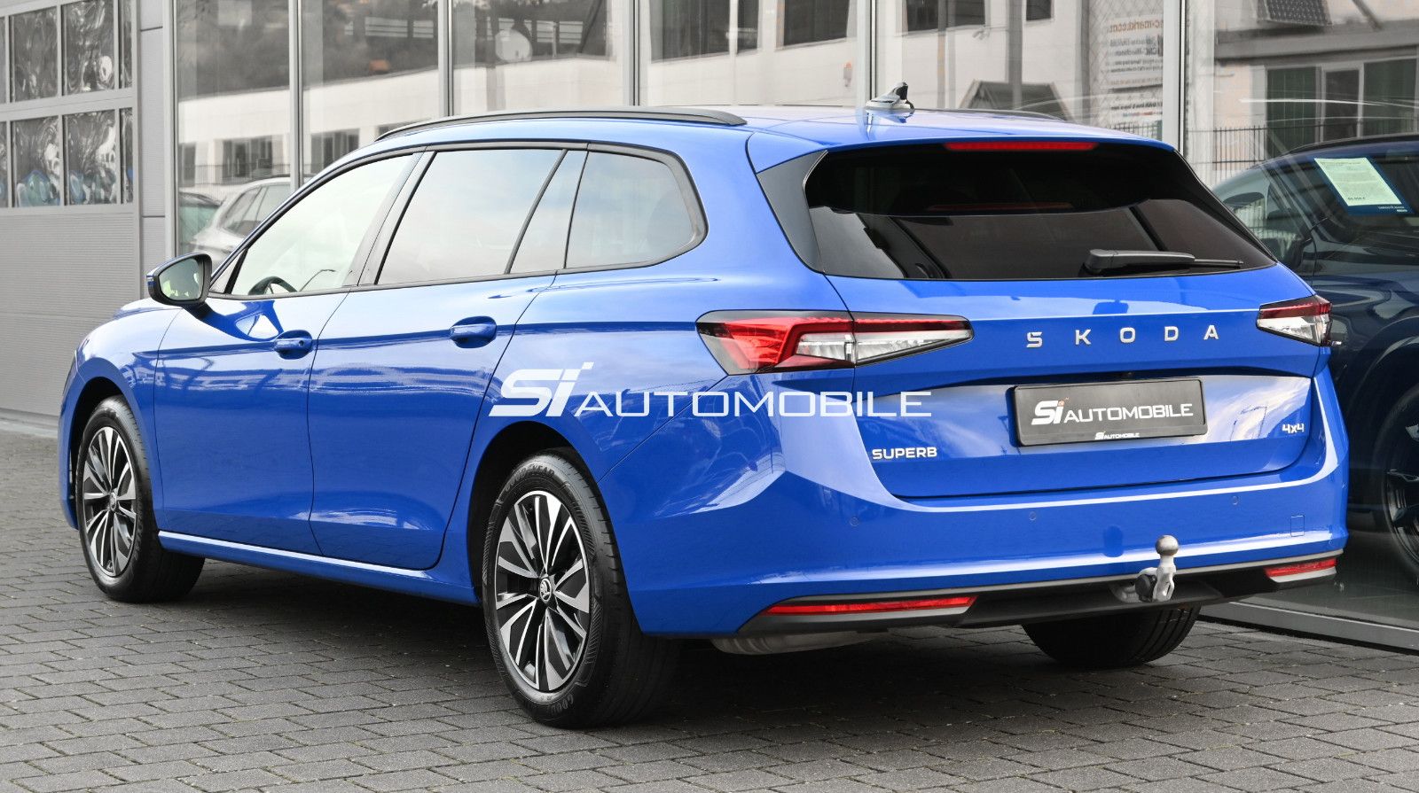 Fahrzeugabbildung SKODA Superb 2.0 TSI DSG Selection Combi 4x4 °ACC°AHK°