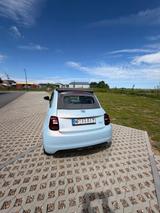 Fiat 500e Cabrio Icon MJ22 | Himmel Blau | 42 kW - Fiat 500e mit Elektro-Antrieb: Blau, mit Navigationssystem