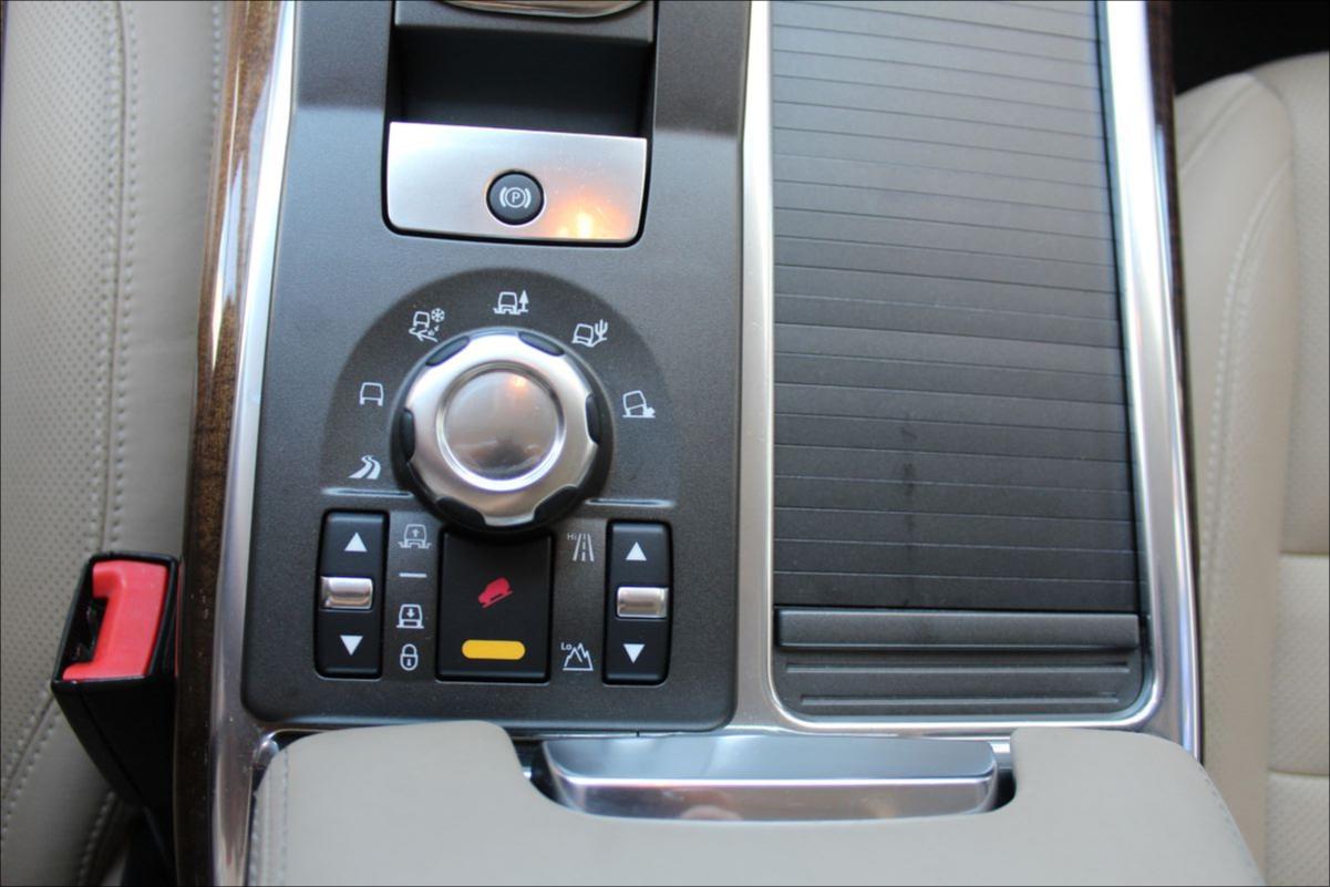 LAND ROVER RANGE ROVER SPORT - V6 TD HSE - 245 CV - ATTELAGE - HAYON ÉLECTRIQUE