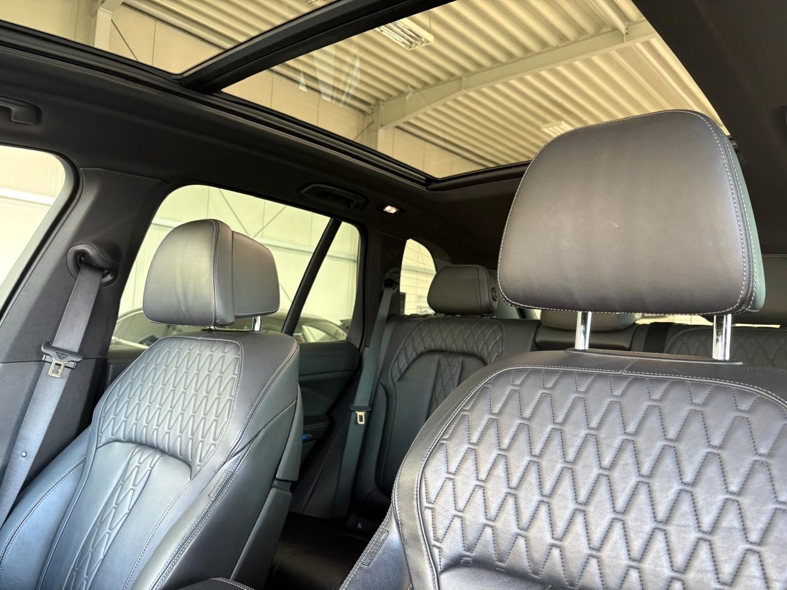 Fahrzeugabbildung BMW X5 xDrive 40 i M Sport,luft,pano,hud,soft close,