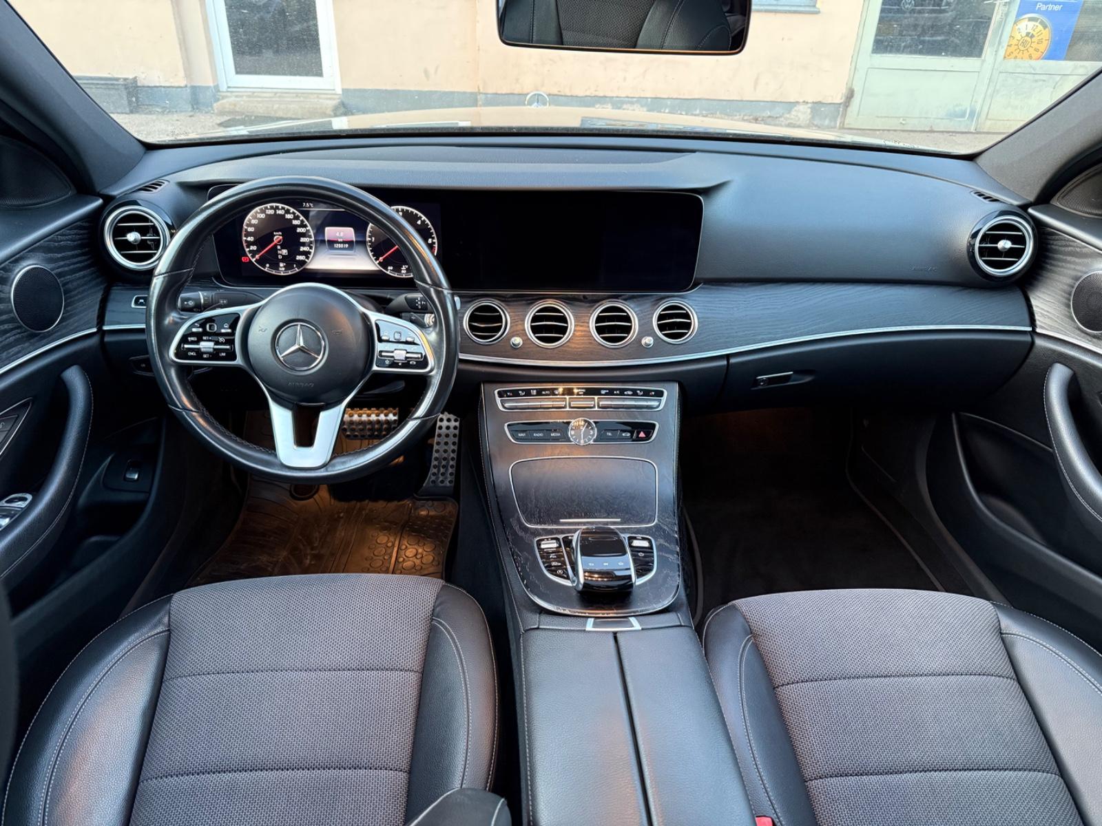 Mercedes-Benz E 220 E Limousine E 220 d 4Matic Avantgard