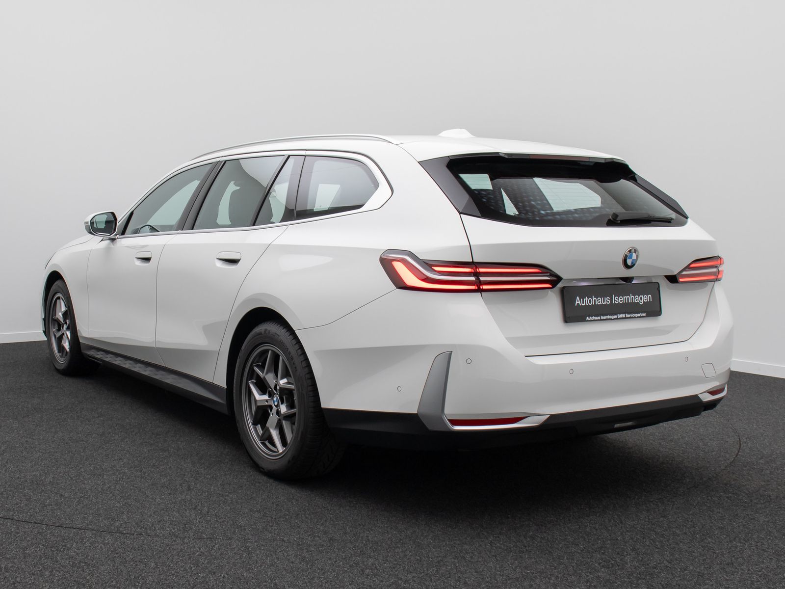 Fahrzeugabbildung BMW 520d Kamera DAB Leder LED Alarm Sport 18Zoll