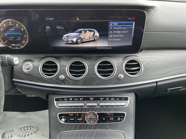 E Klasse E 63 S AMG 4Matic Bluetooth Navi LED