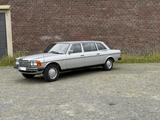 Mercedes-Benz W123 250 Lang Pullman Erstklassiger Zustand - Mercedes-Benz 250: W123
