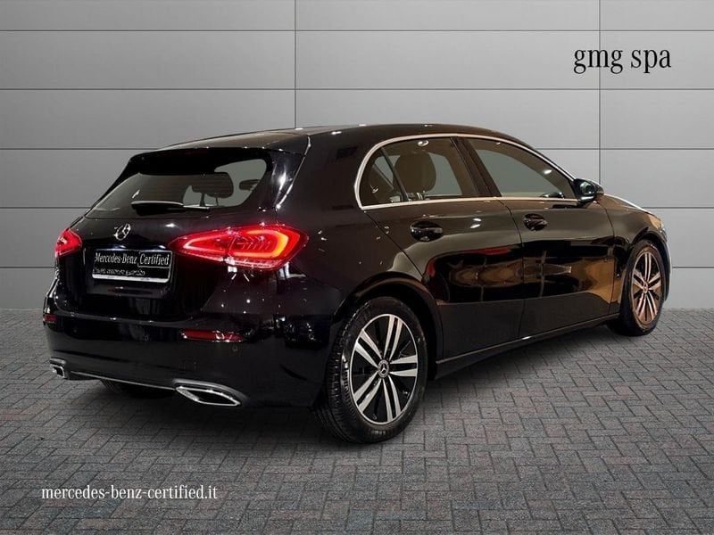 Mercedes-Benz Classe A A 200 d Sport auto imagem 2