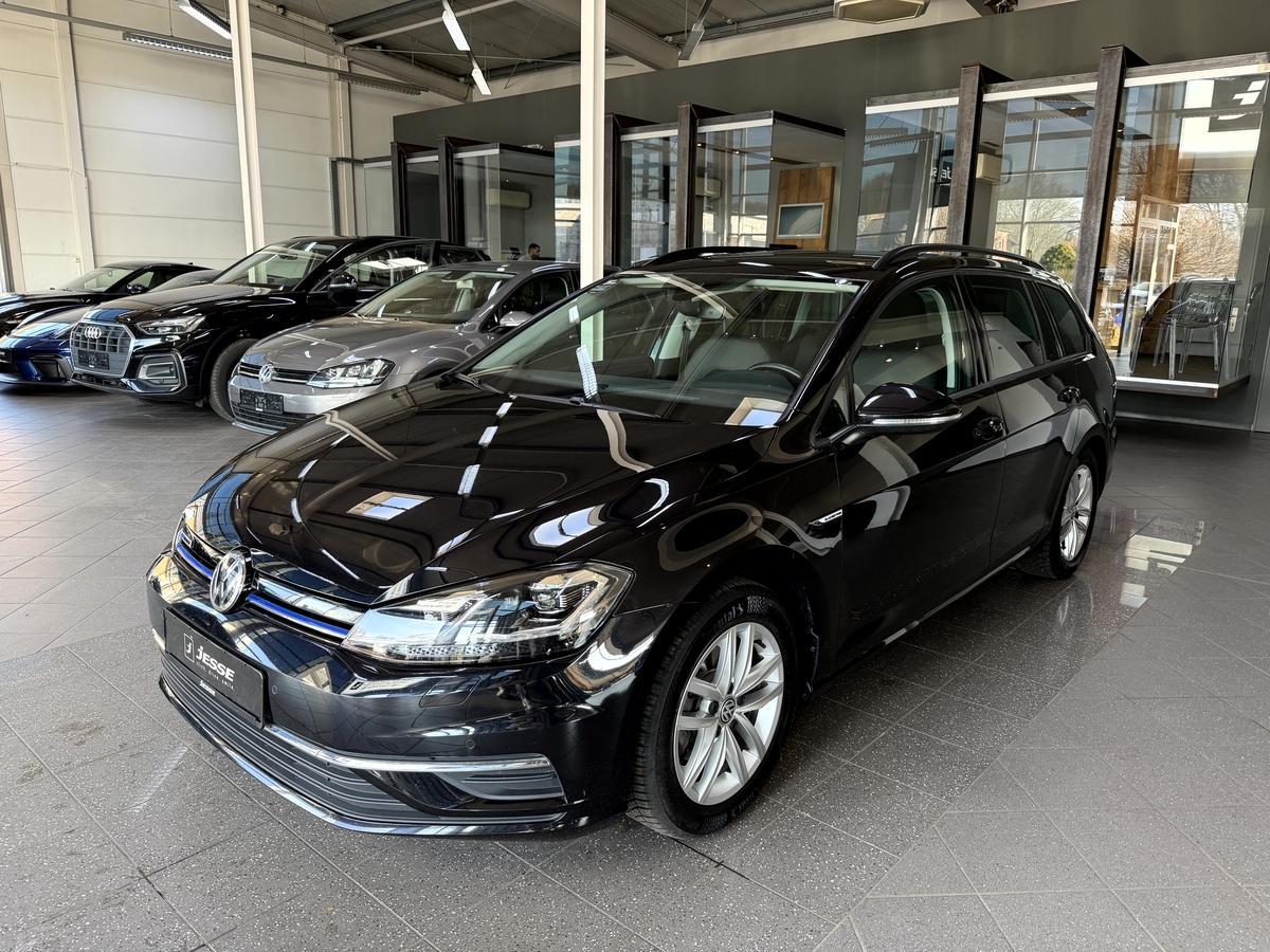 Volkswagen Golf VII 1.5 TSI BMT Comfortline LED Massage ACC