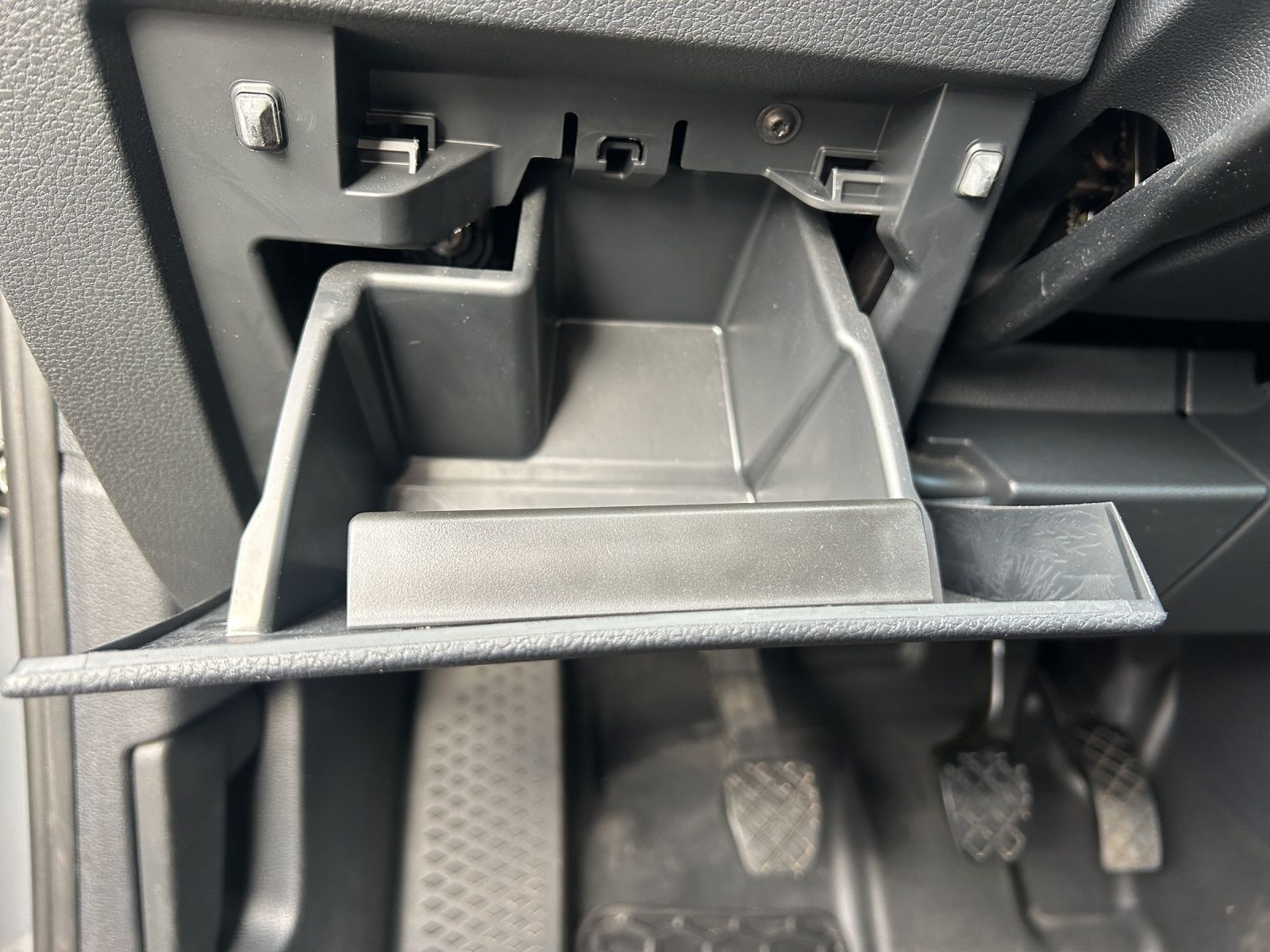 Fahrzeugabbildung Volkswagen Caddy Kasten TDI AHZV KLIMA