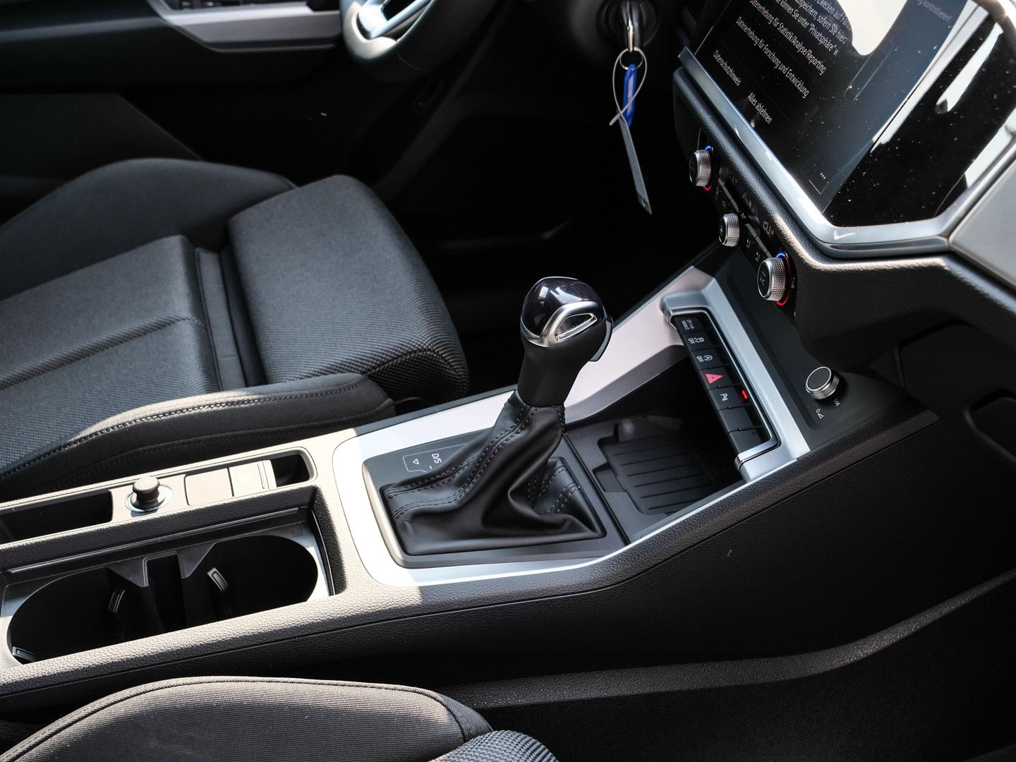 Audi Q3 Sportback 35 TFSI Black AHK LED NAVI Sitzh. A foto 17