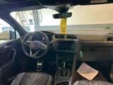 Volkswagen Tiguan R-Line 2.0TDI*KEYL*AHK*PANO*SH*KAM*ACC*IQ - gebrauchte VW Tiguan aus dem Jahr 2023