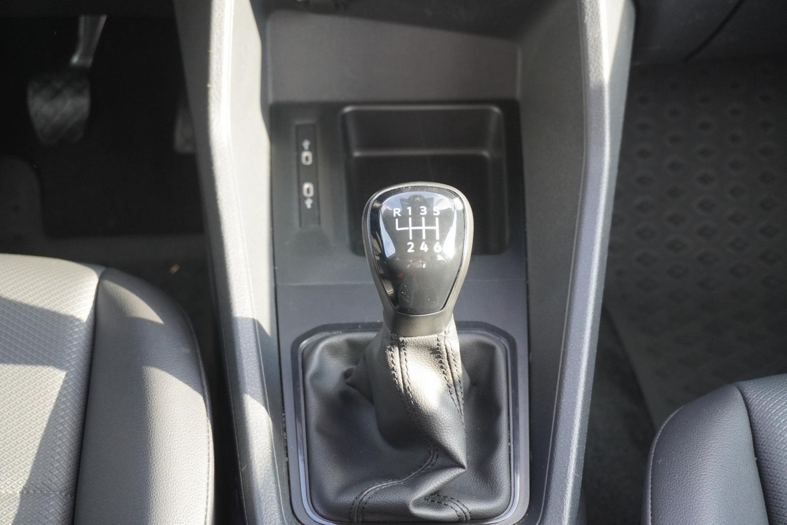 Volkswagen Caddy 1.5 TSI Basis Sitzheizung Tempomat DAB PDC, миниатюра 19