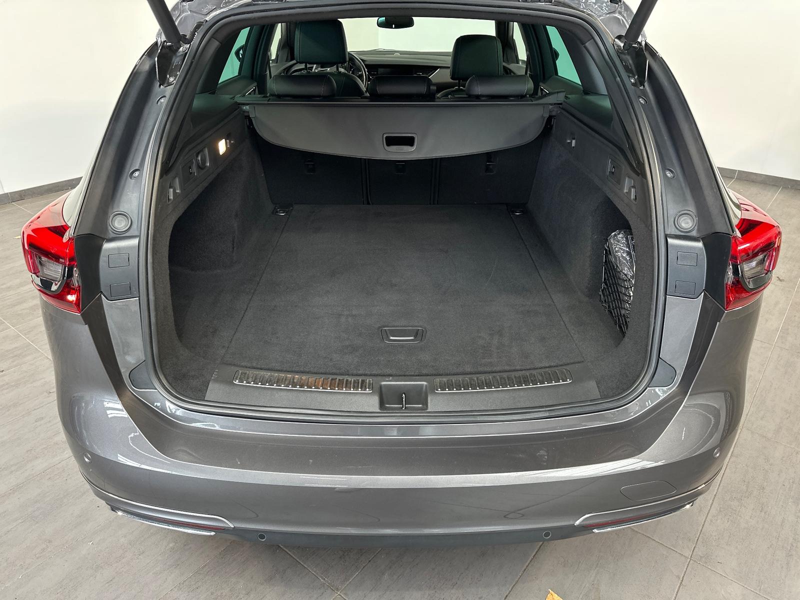 Opel Insignia ST 2.0 D Ultimate AT NAV+LED+ACC+KAMERA