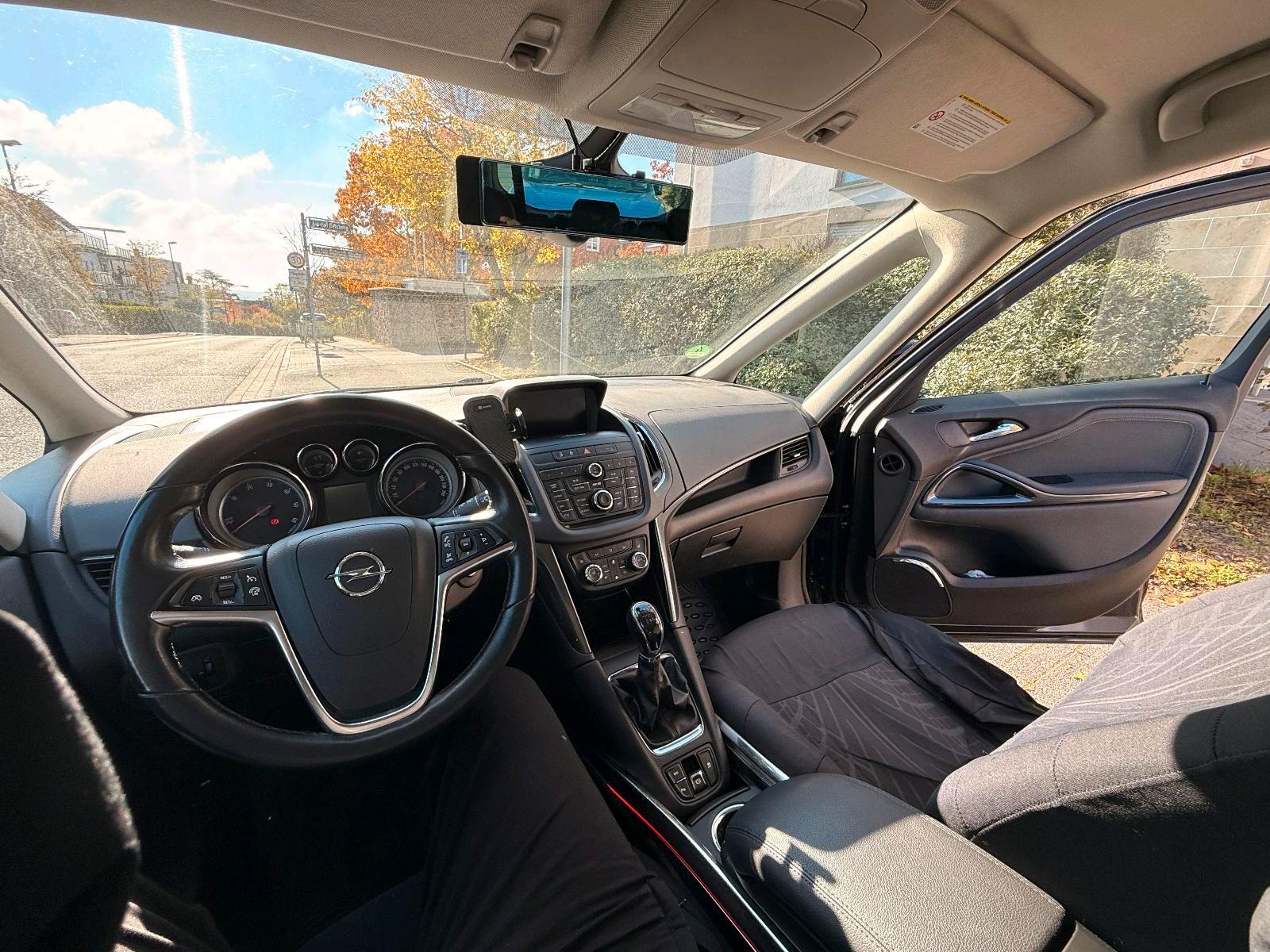 Opel Zafira Tourer