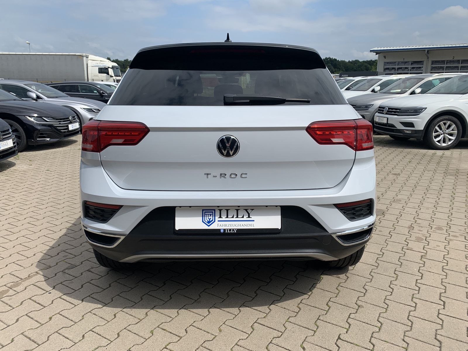 Fahrzeugabbildung Volkswagen T-Roc 1.5 TSI*Active*Cam*LED*Anschlussgarantie*