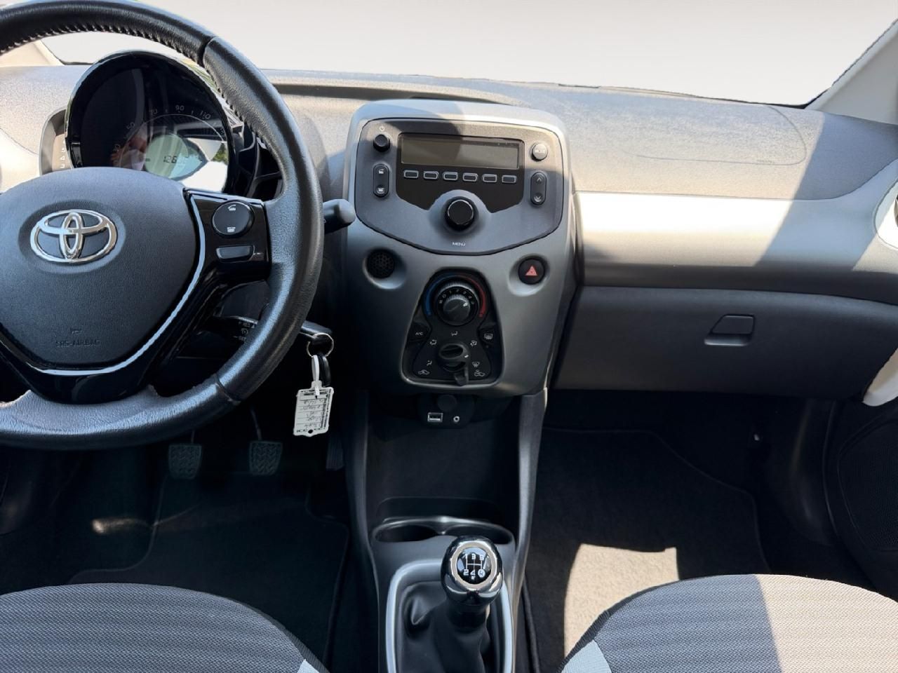 Fahrzeugabbildung Toyota AYGO x-play