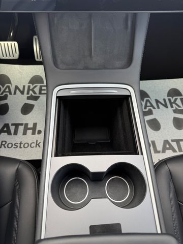 Tesla Model Y Performance Dual AWD